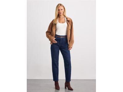 Welche Farben passen zusammen? Stilregeln für gelungene Outfits