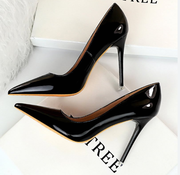 Elegante Damenschuhe mit hohen Absätzen modora.ch