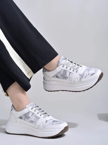 Elegante Damen-High-Top-Sneaker von modora.ch